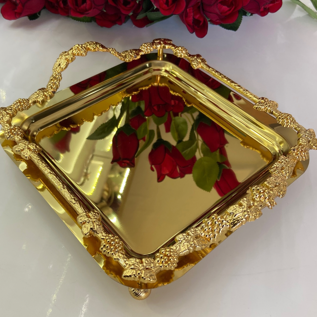 Mucit Home  Kare Kenarları Motifli Gold Sunum Tepsi 1 ADET