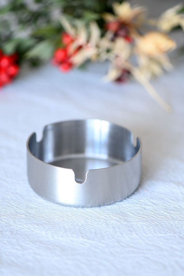 Mucit Home Gümüş Renk Yuvarlak Çelik Küllük