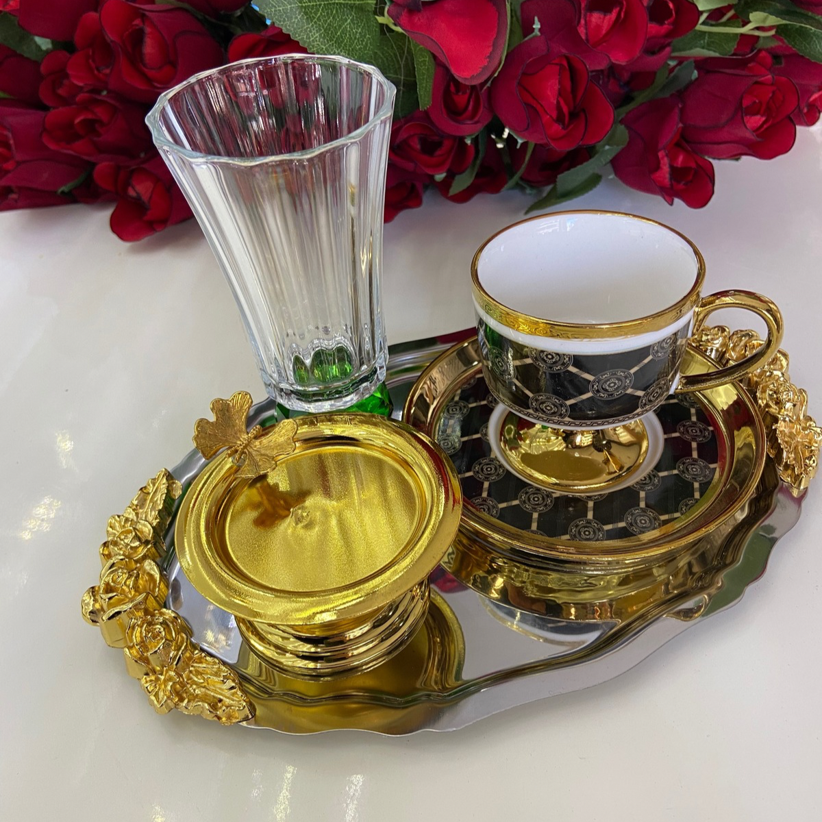 Mucit Home  BÜYÜK PASLANMAZ GÜMÜŞ OVAL MODEL 6 ADET KULPLU SERVİS TEPSİSİ