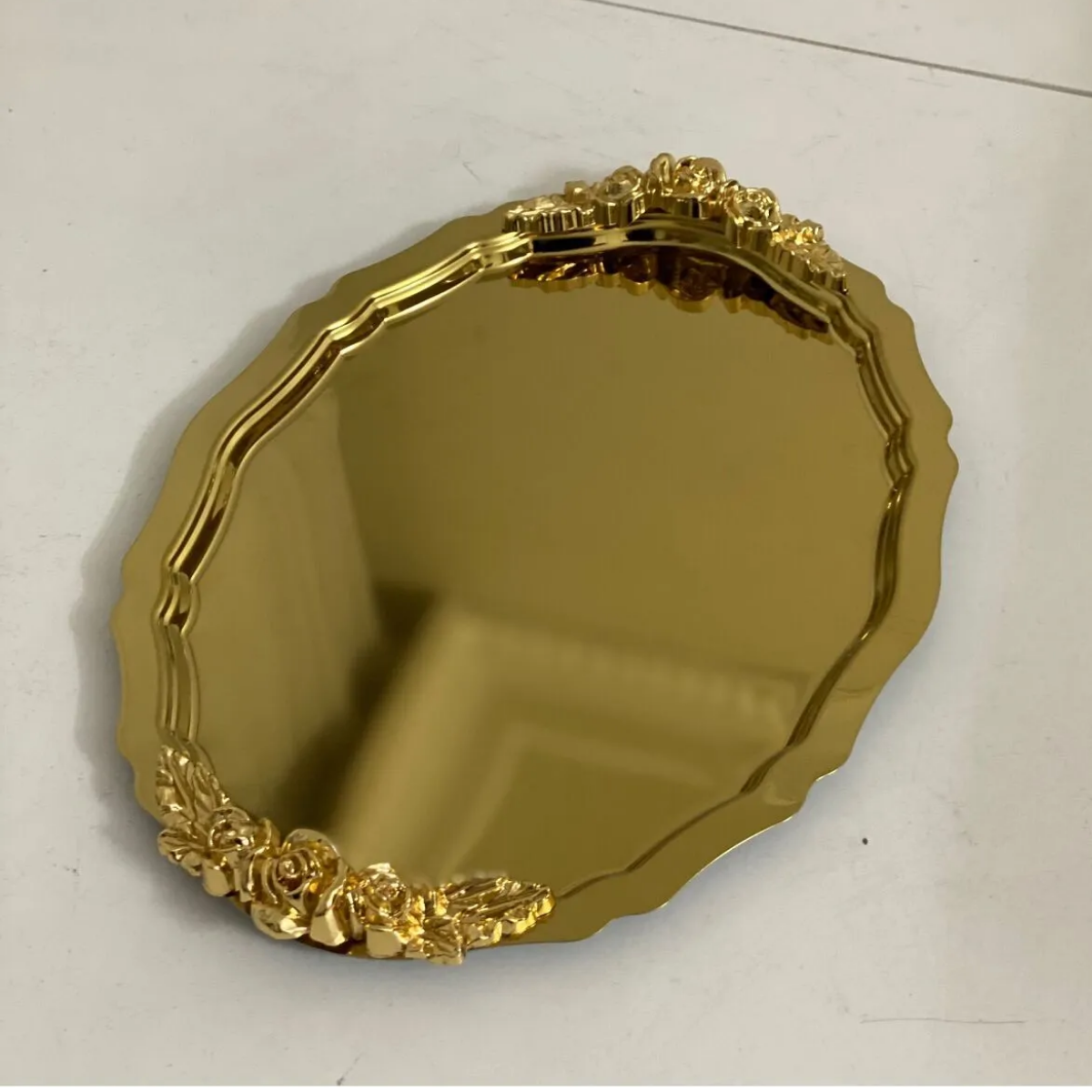 Mucit Home  BÜYÜK   OVAL GOLD MODEL 1 ADET KULPLU SUNUM TEPSİSİ  22*35