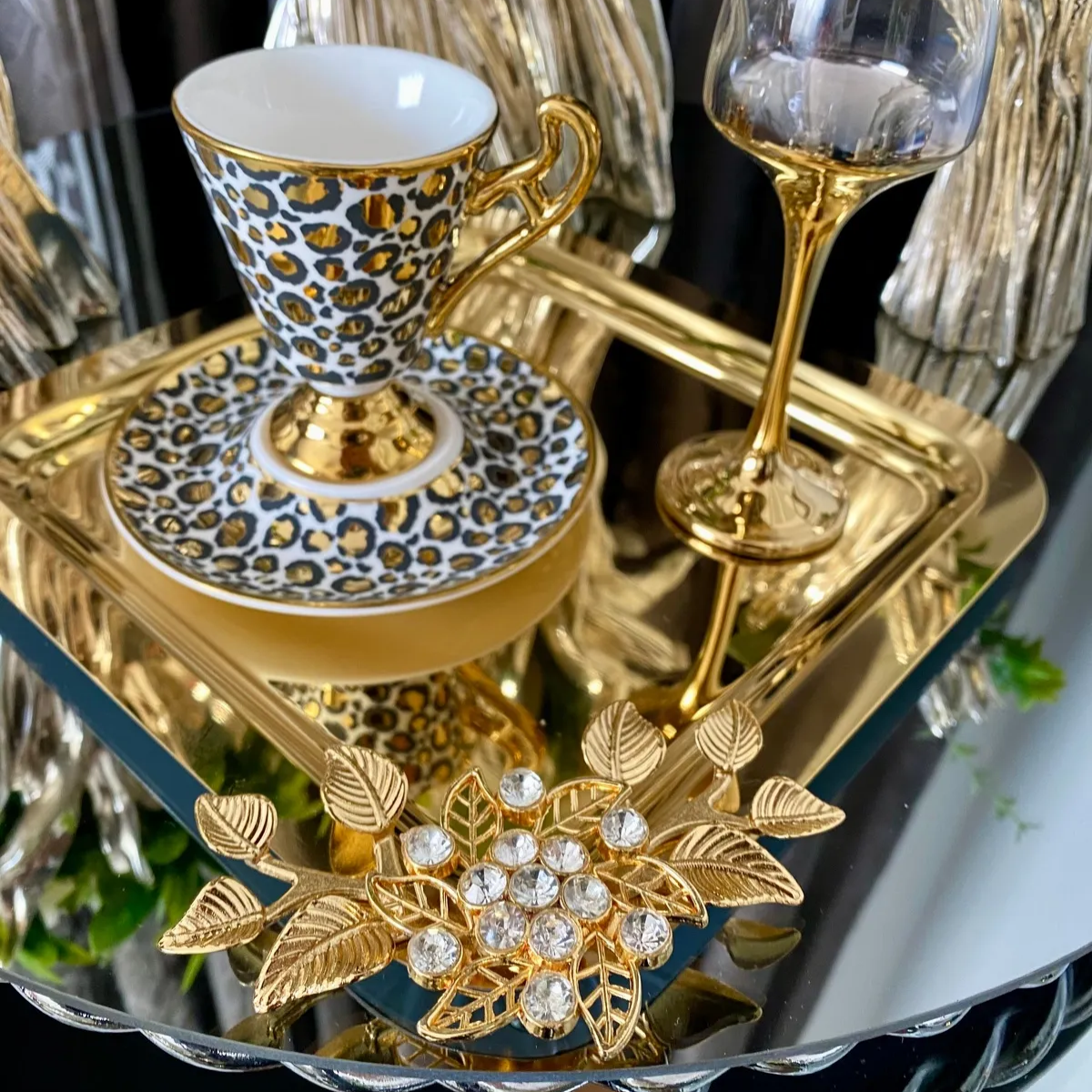 Mucit Home  Kahve & Çay & Sunum Tepsisi Gold LÜX KRİSTALİZE TAŞLI Model