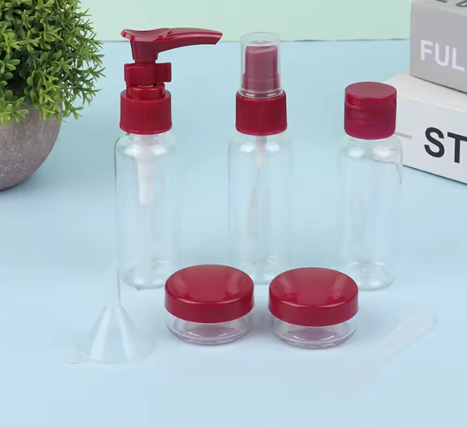 Mucit Home Çantalı Seyahat Seti – Renkli Şeffaf Doldurulabilir Şişe ve Krem Kabı – Uçak ve El Bagajı Uyumlu