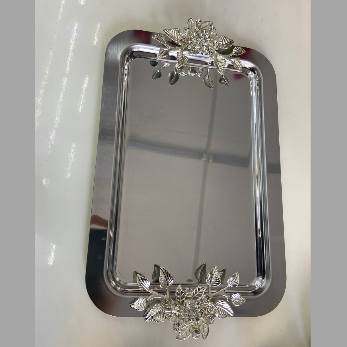 Mucit Home  Tutma Yerleri  Çiçek Motifli Gümüş Tepsi