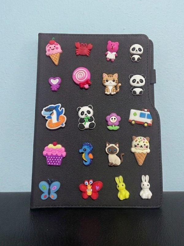 Mucit Home 4 Adet Çocuk Dolap Sticker Defter Süsü Çok Amaçlı Slikon Sticker Çok Kullanımlı Yüzlerce Model
